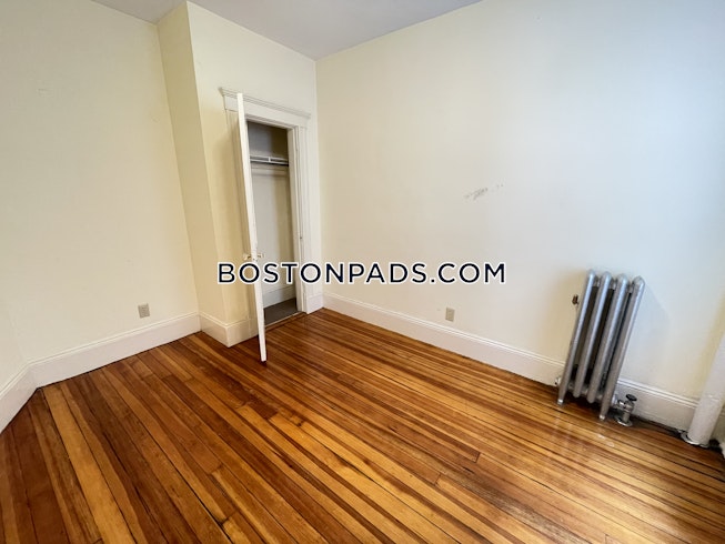 Boston - $2,950 /mo