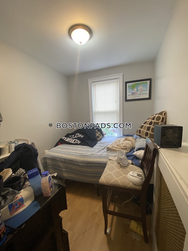 Boston - $4,200 /mo