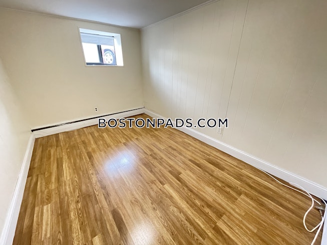 Boston - $2,600 /mo