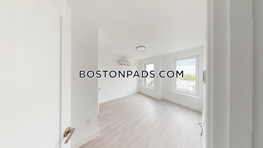 Boston - $4,700 /month