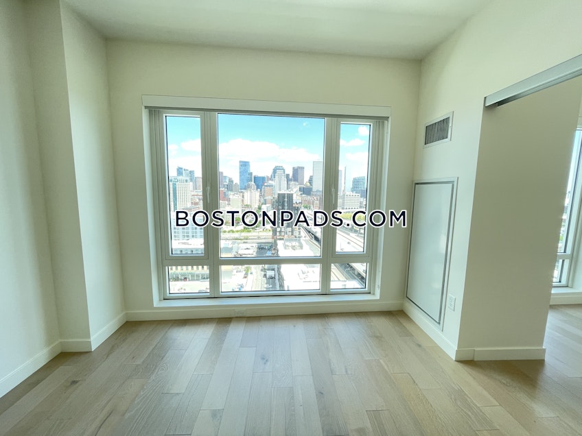 Boston - $3,635 /month