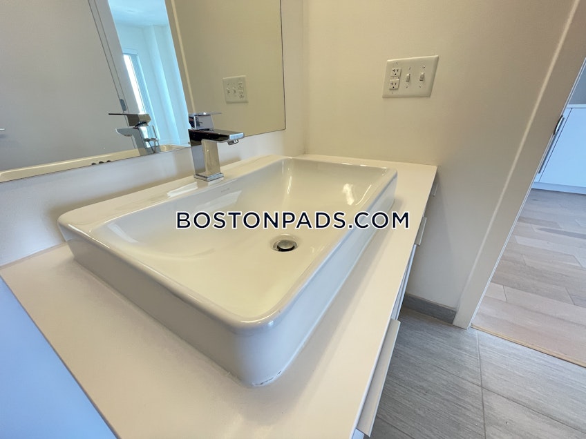 Boston - $3,590 /month