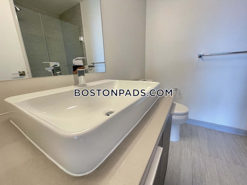 Boston - $4,290 /month