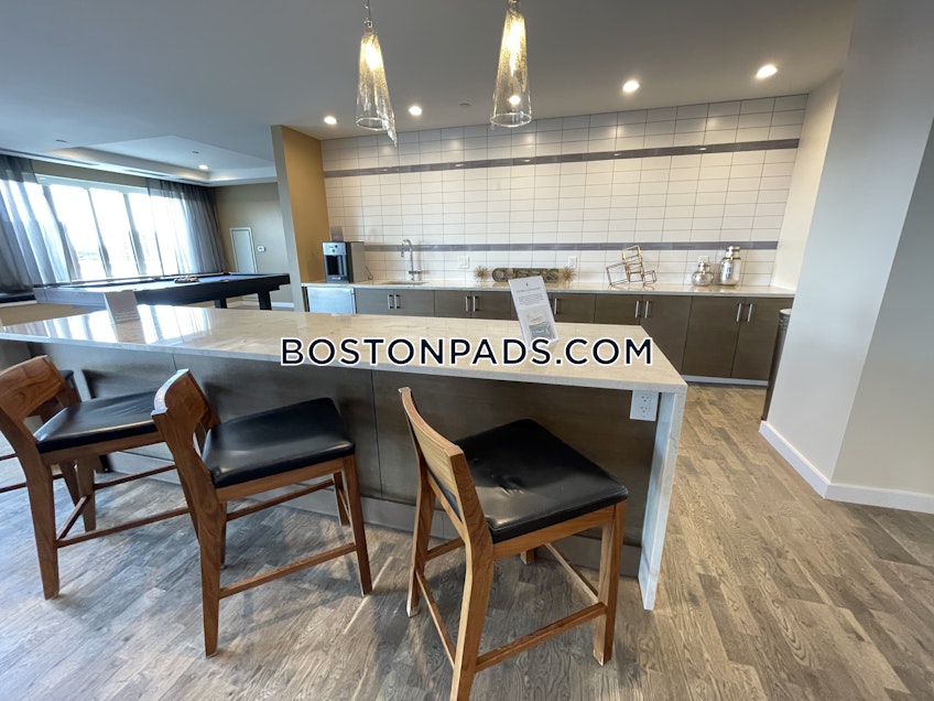 Boston - $3,457 /month