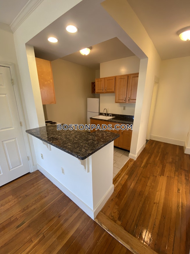 Boston - $1,850 /mo