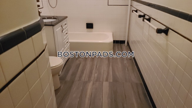 Boston - $2,500 /mo