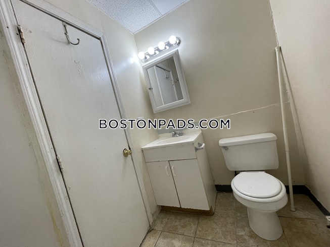 Boston - $2,995 /mo