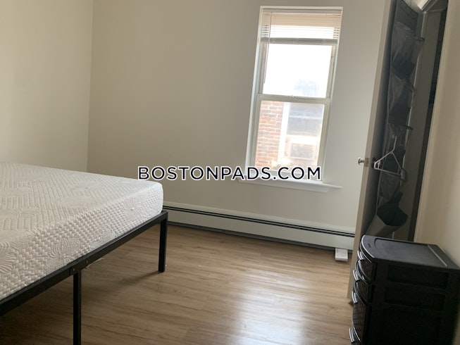 Boston - $2,800 /mo