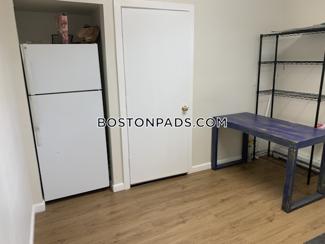 Boston - $2,800 /mo