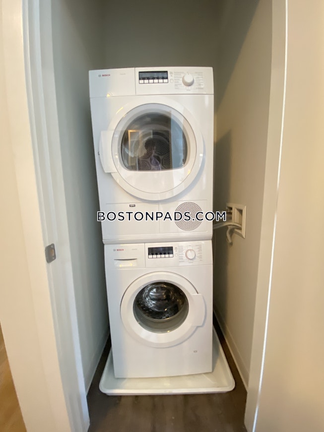 Boston - $3,749 /mo