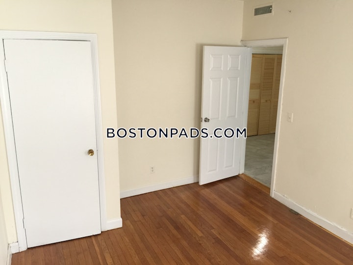 allston-lovely-3-beds-15-baths-on-comm-ave-boston-4600-4115824 