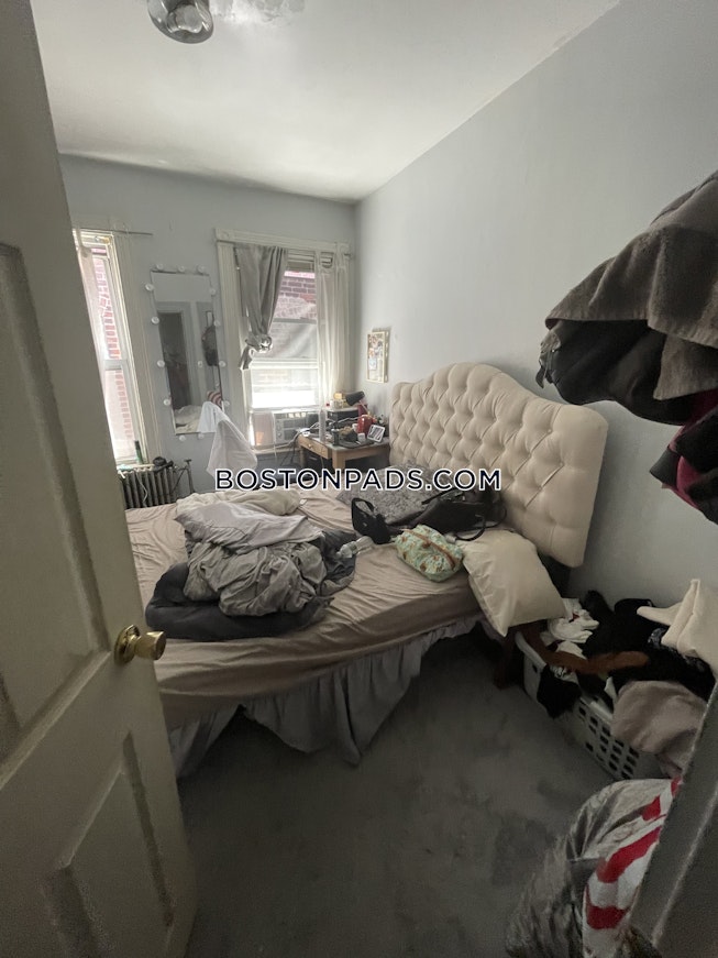 Boston - $3,600 /mo