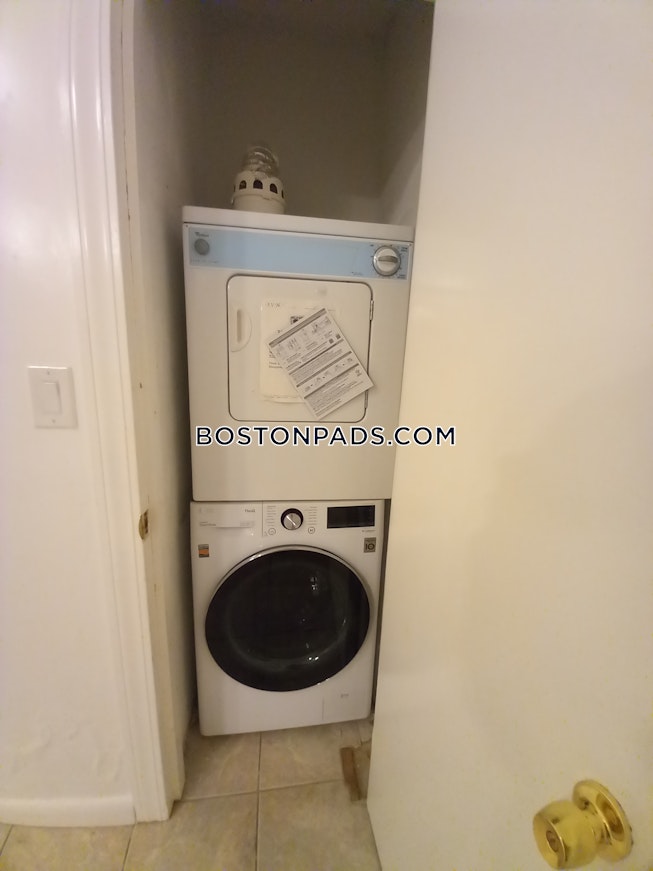 Boston - $1,950 /mo