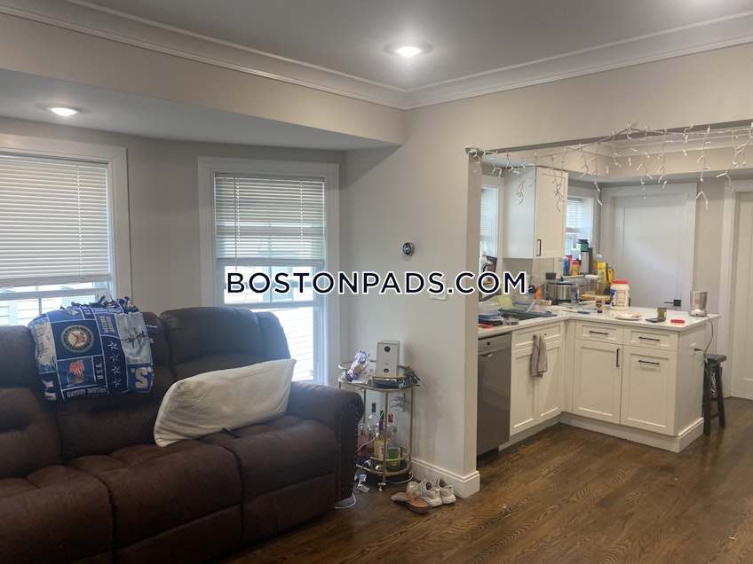 Boston - $5,900 /month