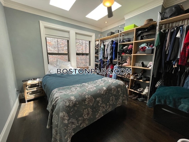 Boston - $4,200 /mo