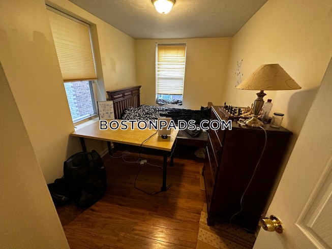 Boston - $4,095 /mo