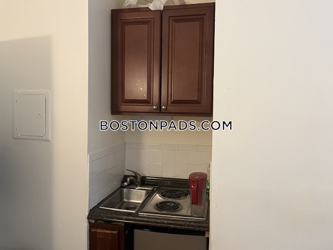 Boston - $1,750 /mo