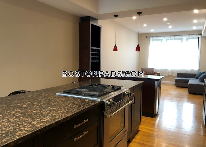 brighton-5-beds-25-baths-boston-8500-4505828 