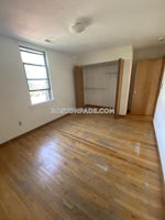 Boston - $2,900 /month