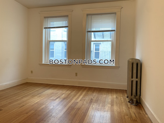 Boston - $1,795 /mo