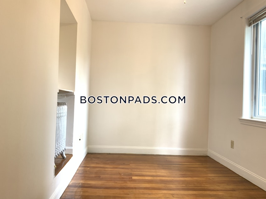Boston - $3,200 /month