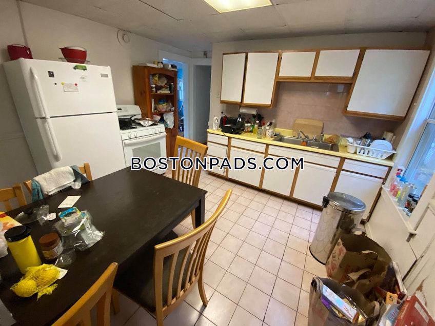 Boston - $2,800 /month