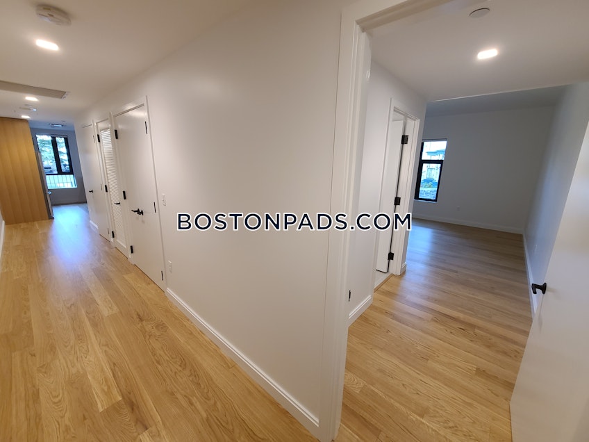 Boston - $4,850 /month