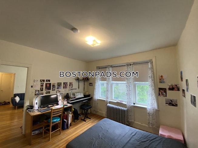 Brookline - $2,850 /mo