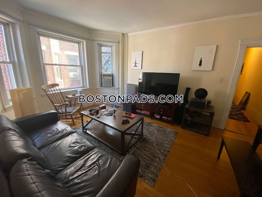 Boston - $4,000 /month