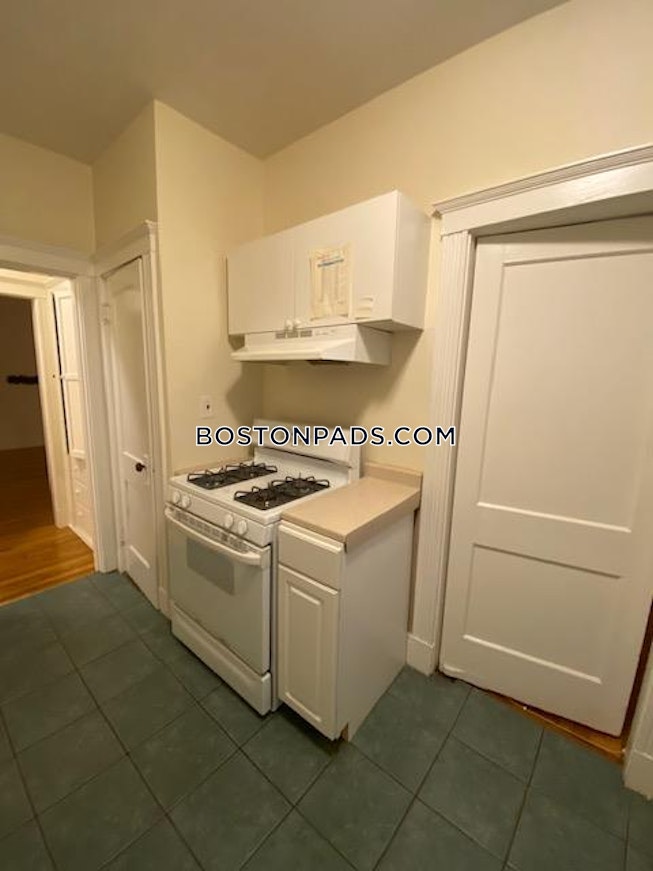 Brookline - $3,500 /mo