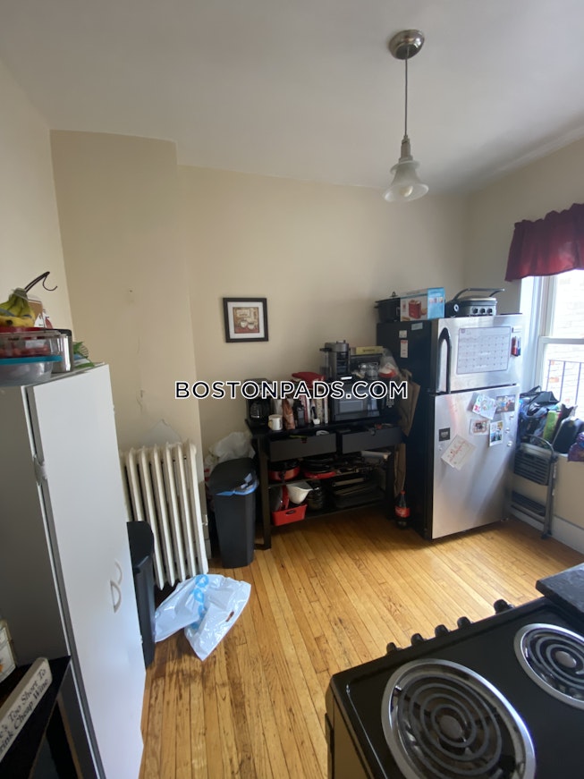 Boston - $3,700 /mo