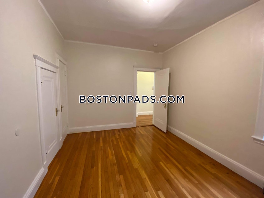 Brookline - $5,200 /month