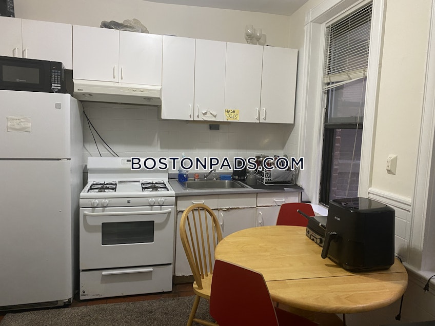 Boston - $2,950 /month