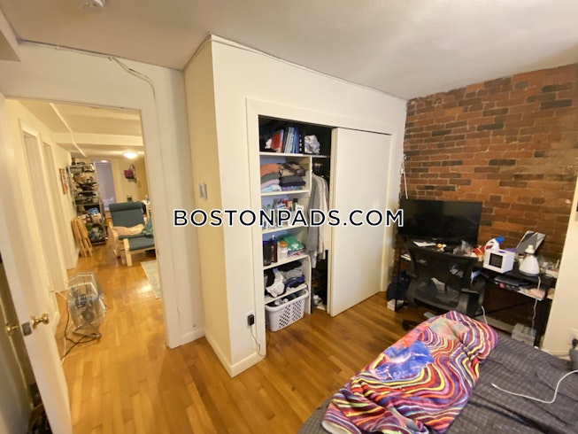 Boston - $4,500 /mo