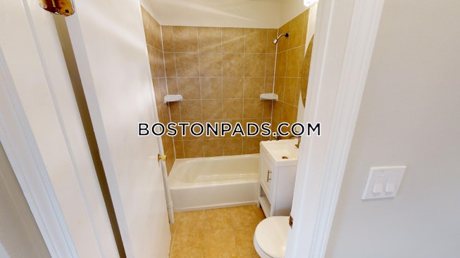 Boston - $4,140 /mo