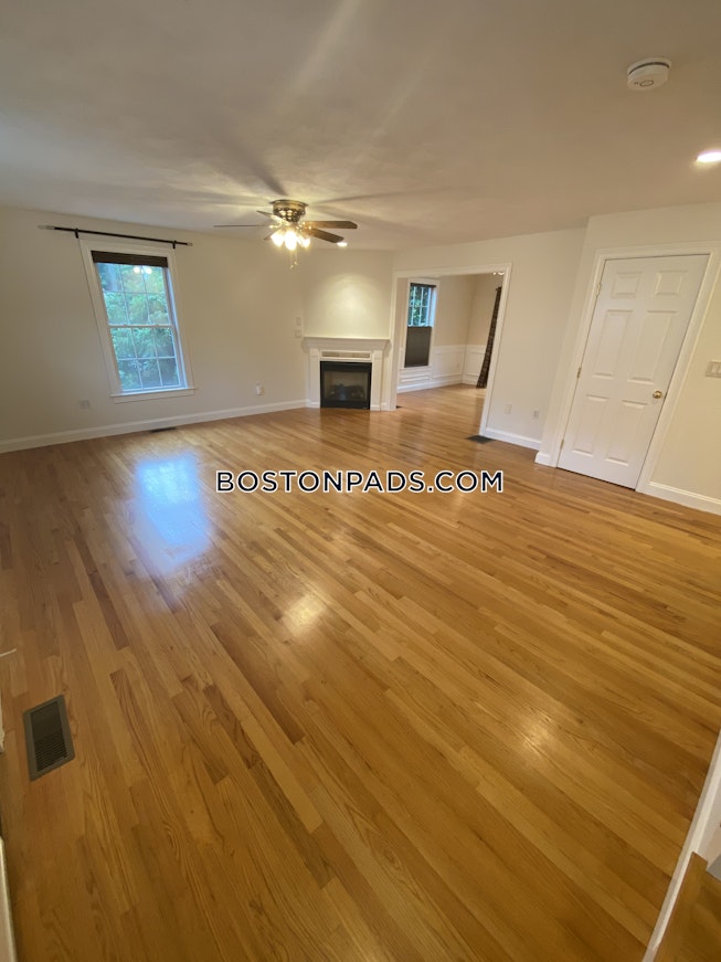 Boston - $3,800 /mo