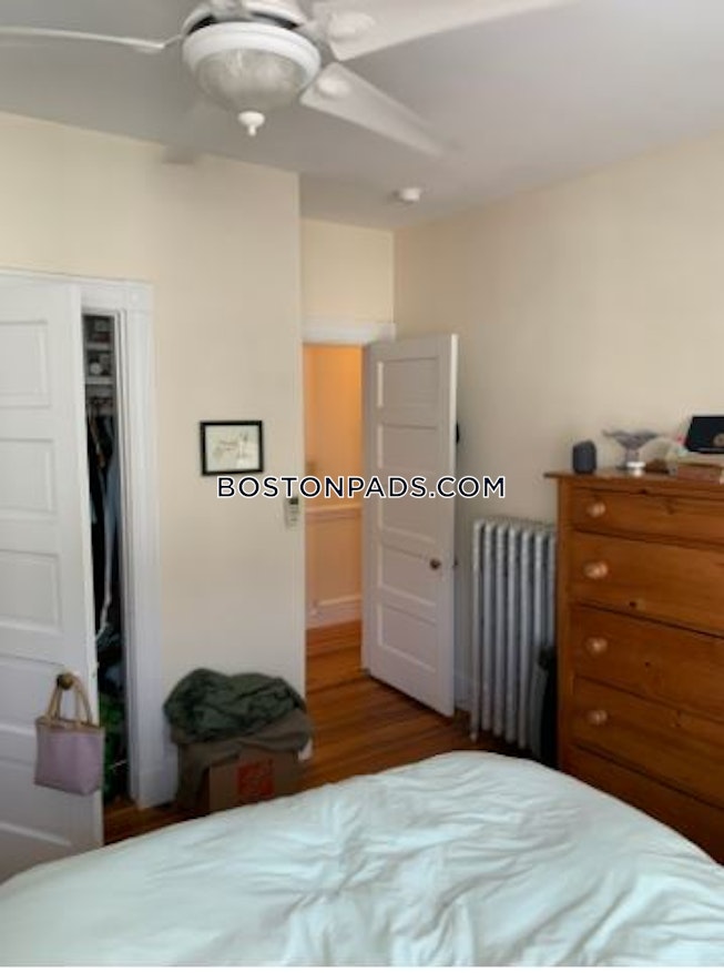 Somerville - $4,950 /mo