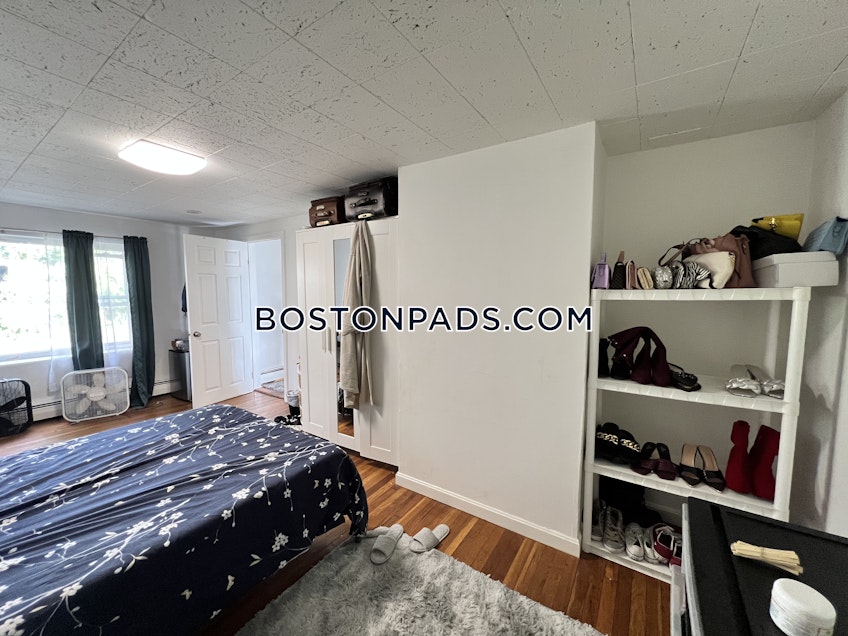 Boston - $3,975 /month