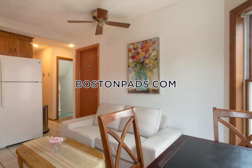 Boston - $3,900 /month