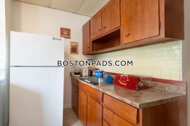 east-boston-3-beds-1-bath-boston-3750-4524463 