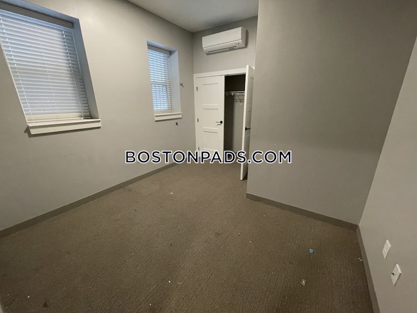 Boston - $5,450 /month