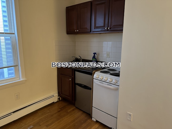 Boston - $1,675 /mo