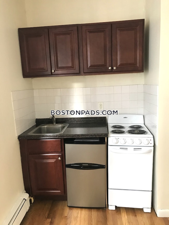 Boston - $1,675 /mo