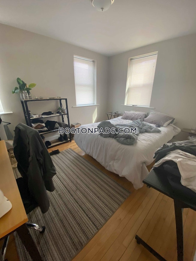 Boston - $2,800 /mo