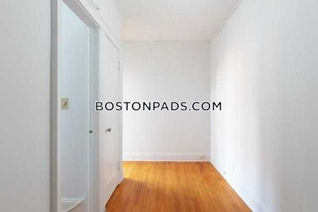 Boston - $2,200 /mo