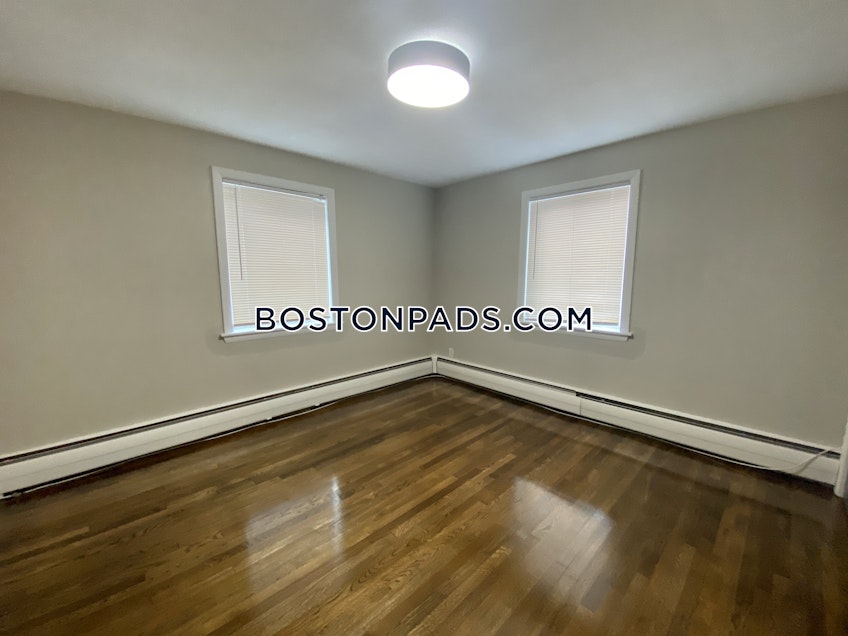 Boston - $3,600 /month