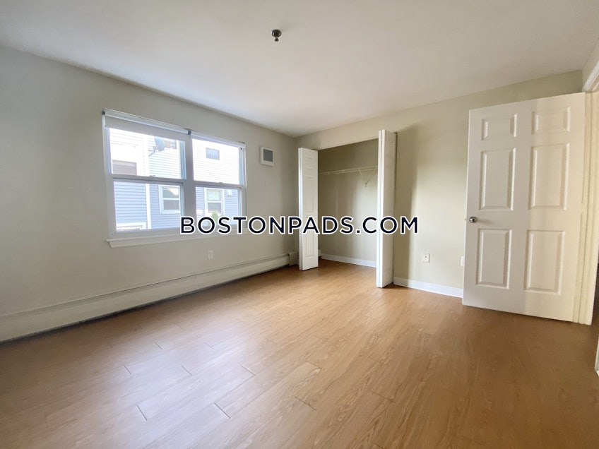 Boston - $3,600 /month