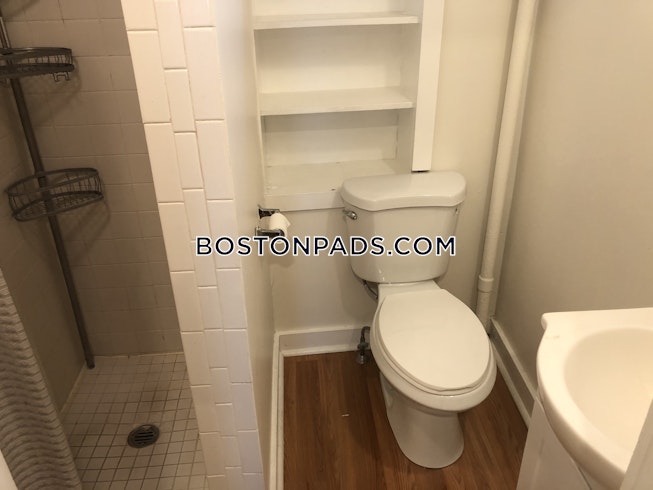 Boston - $2,420 /mo