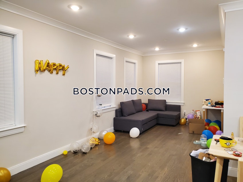 Boston - $5,395 /month