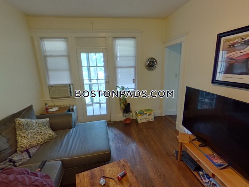 Boston - $1,995 /month